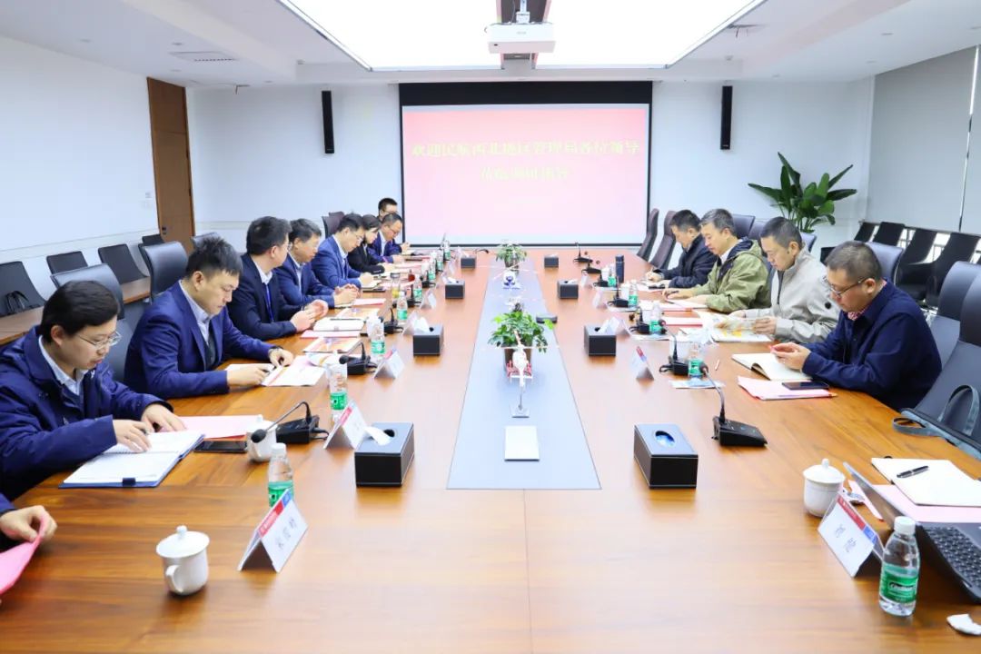 民航西北地區(qū)管理局李博副局長到陜直股份調研指導工作