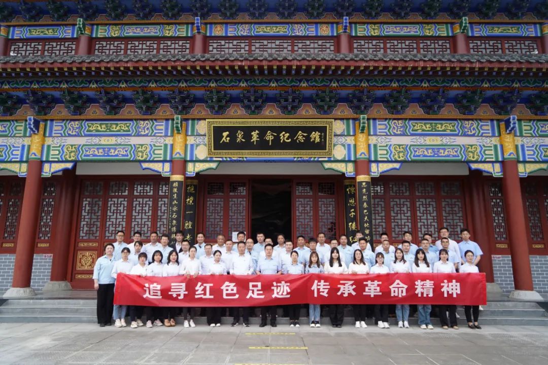 陜直股份、秦漢通航、大秦?zé)o人機(jī)、陜航研究中心聯(lián)合組織主題教育參觀見學(xué)活動(dòng)